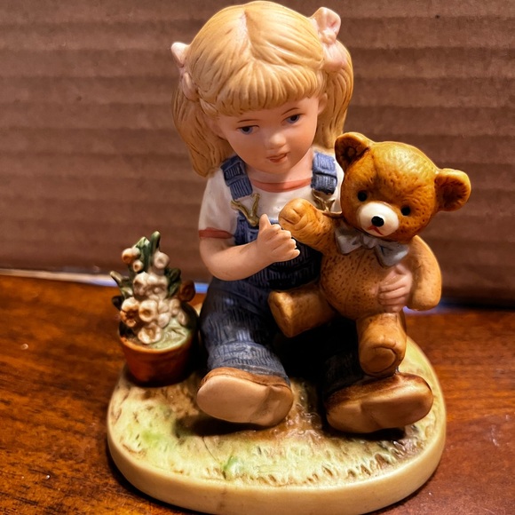 Denim Days Figurines - Picture 4 of 6